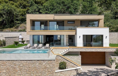 Baska Voda House | Holiday house Baška Voda for 1 - 8 persons with 4 bedrooms - Holiday apartment in one or multi-famil