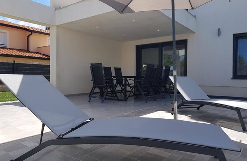 Kastel House | Holiday house Buje for 1 - 8 persons with 4 bedrooms - Twin house