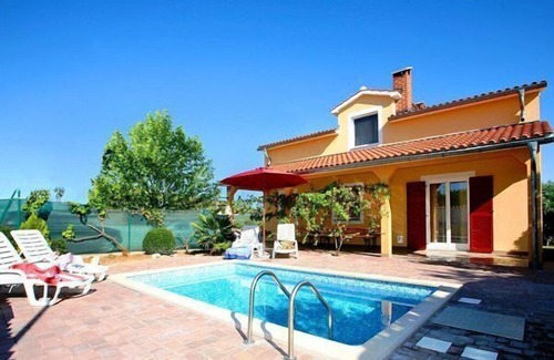 Kastel House | Holiday house Buje for 1 - 9 persons with 4 bedrooms - Holiday home