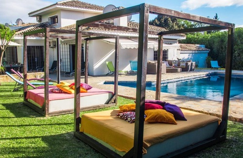 Urbanizacion el Rosario House | Holiday house Elveria for 1 - 20 persons with 10 bedrooms - Holiday house