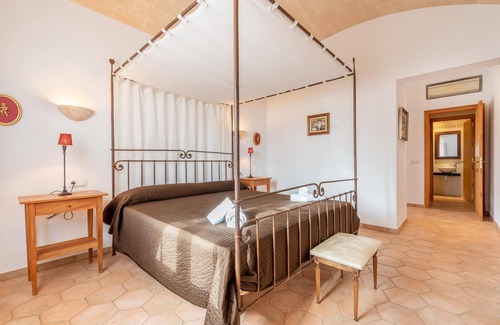 Es Llombards House | Holiday house Es Llombards for 1 - 8 persons with 4 bedrooms - Holiday home