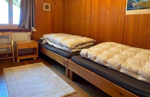 Grindelwald Ski Chalet | Holiday house Grindelwald for 8 - 9 persons with 4 bedrooms - Holiday house