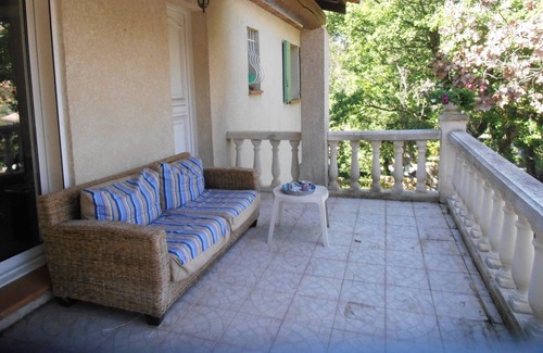 Provence House | Holiday house in the heart of the luberon, in its green setting