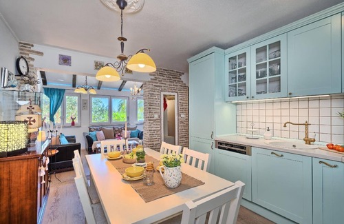 Kastel Sucurac House | Holiday house Kaštel Sućurac for 1 - 8 persons with 3 bedrooms - Holiday house