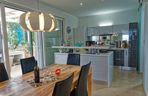 Kukljica House | Holiday house Kukljica for 1 - 6 persons with 3 bedrooms - Holiday house
