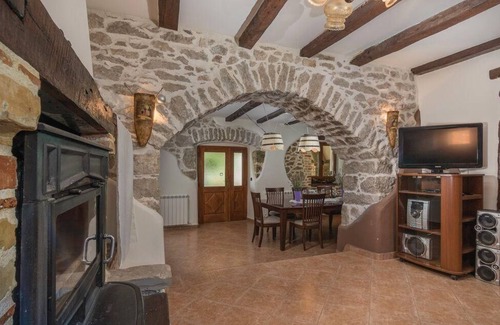 Pican House | Holiday house Pican for 1 - 10 persons with 4 bedrooms - Holiday home