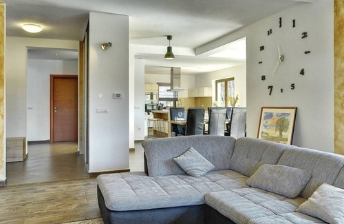 Rovinjsko Selo House | Holiday house Rovinj for 1 - 8 persons with 4 bedrooms - Holiday home