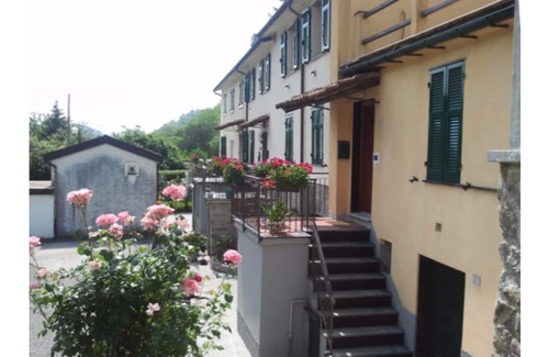 Pian dei Manzi House | Holiday house the Rose "Marikitta"