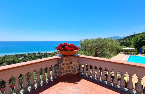 Villammare House | Holiday house Vibonati for 1 - 14 persons with 5 bedrooms - Holiday house