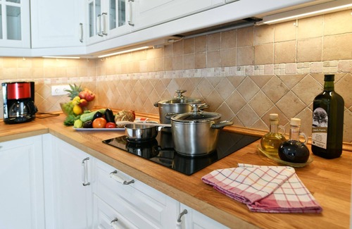 Vizinada House | Holiday house with private pool for 6 persons approx. 130 m² in Markovici, Istria (Interior of Istria)