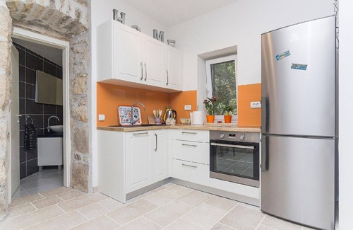 Zaostrog House | Holiday house Zaostrog for 1 - 5 persons with 2 bedrooms - Holiday house