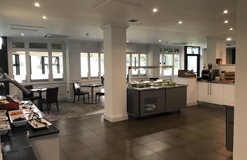 Warmsworth Hotel | Holiday Inn Doncaster A1 M Jct 36, an IHG Hotel