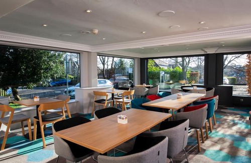 Craigleith Hotel | Holiday Inn Edinburgh City West