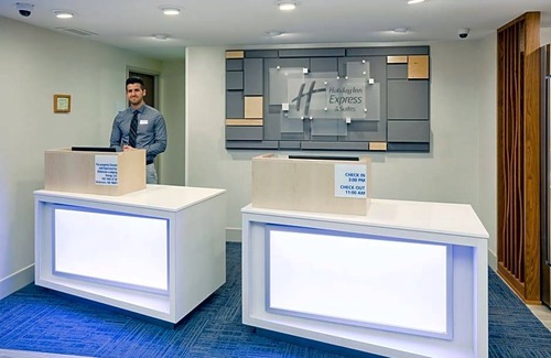 Dickinson Hotel | Holiday Inn Express Hotel & Suites Dickinson, an IHG Hotel