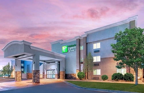 Wheat Ridge Hotel | Holiday Inn Express & Suites Wheat Ridge-Denver West, an IHG Hotel