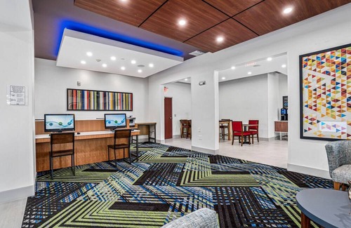 Van Buren Hotel | Holiday Inn Express Suites Van Buren-Ft Smith Area, an IHG Hotel