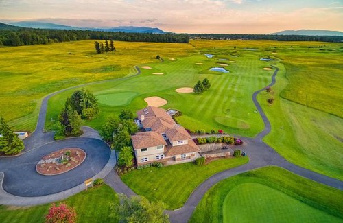 Meridian Hotel | Holiday Inn Express Bellingham