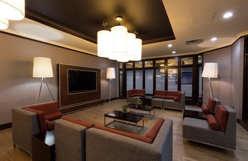 Downtown Edmonton Hotel | Holiday Inn Express Edmonton Downtown