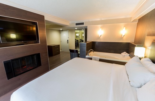Downtown Edmonton Hotel | Holiday Inn Express Edmonton Downtown, an Ihg Hotel