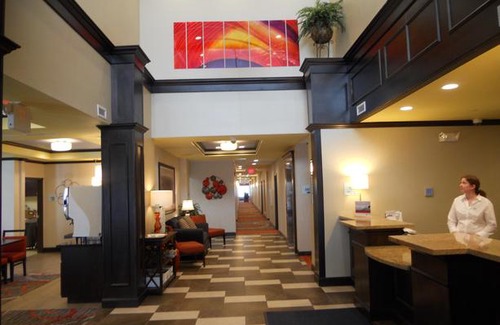Grapeville Hotel | Holiday Inn Express Greensburg Greensburg