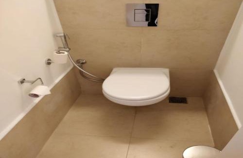 Gurugram Hotel | Holiday Inn Express Gurugram Sector 50 by IHG