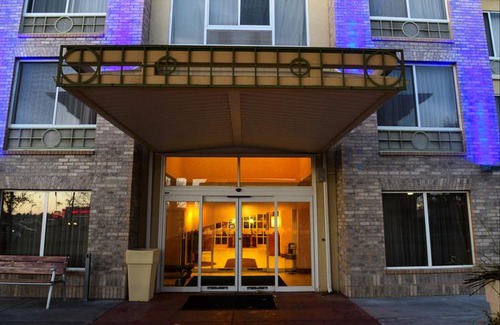 Idaho Falls Hotel | Holiday Inn Express Hotel & Suites Idaho Falls