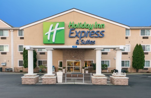 Burlington Hotel | Holiday Inn Express Hotels & Suites Burlington, an Ihg Hotel