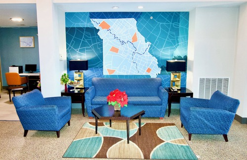 St. Charles Hotel | Holiday Inn Express Hotel and Suites St. Charles by IHG