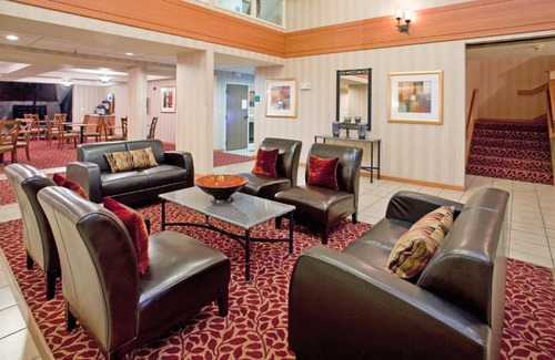 Village of Germantown Hotel | Holiday Inn Express Hotel Germantown - Northwest Milwaukee, an IHG Hotel