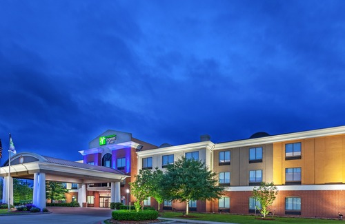 Orange Hotel | Holiday Inn Express Hotel and Suites Orange, an Ihg Hotel