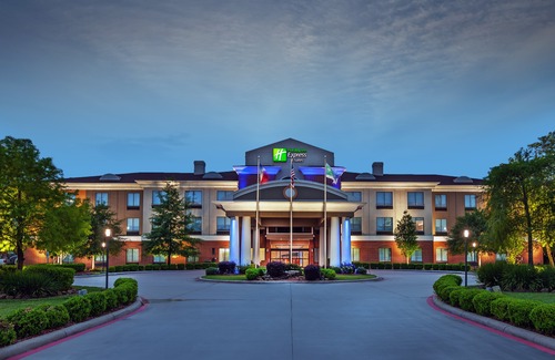 Orange Hotel | Holiday Inn Express Hotel and Suites Orange, an Ihg Hotel