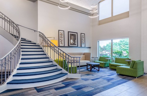 Bedford Park Hotel | Holiday Inn Express Hotel & Suites Chicago-Midway Airport by IHG