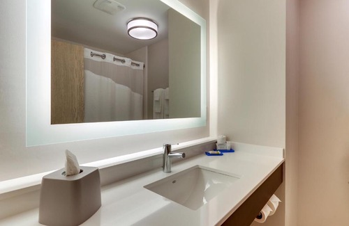 Woodbine Hotel | Holiday Inn Express Hotel & Suites Corbin by IHG