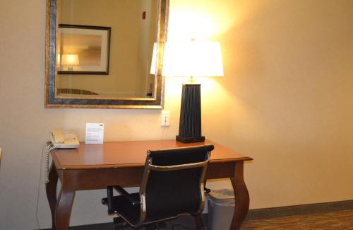 Biddeford Hotel | Holiday Inn Express Hotels Biddeford by IHG
