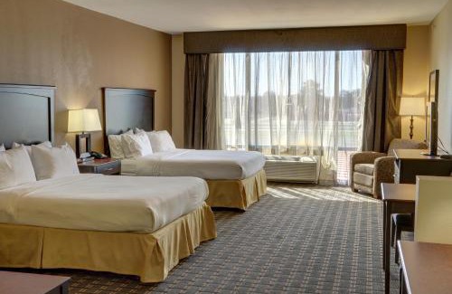 Texarkana Hotel | Holiday Inn Express Hotel & Suites Texarkana East by IHG