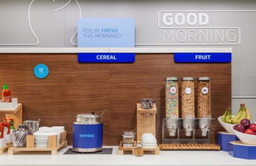 Johnson City Hotel | Holiday Inn Express Johnson City by IHG