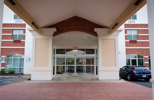 La Plata Hotel | Holiday Inn Express La Plata, an Ihg Hotel