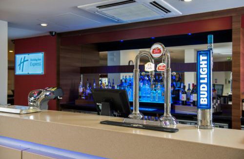 Leeds Hotel | Holiday Inn Express Leeds City Centre by IHG