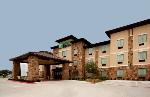Marble Falls Hotel | Holiday Inn Express Marble Falls, an Ihg Hotel