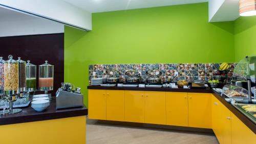 Granjas Mexico Hotel | Holiday Inn Express Mexico Aeropuerto by IHG