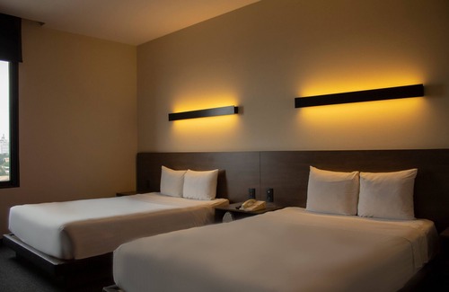 Ciudad Satelite Hotel | Holiday Inn Express Mexico City Satelite by IHG