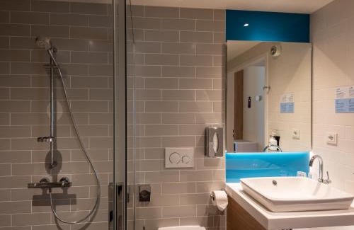 Schwabing-Freimann Hotel | Holiday Inn Express - MUNICH NORTH by IHG