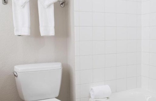 Kreole Hotel | Holiday Inn Express Pascagoula-Moss Point by IHG