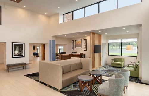 Plattsburgh Hotel | Holiday Inn Express Plattsburgh