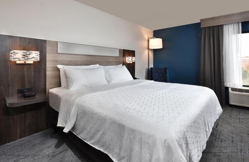 Innsbrook Hotel | Holiday Inn Express Richmond I-64 Short Pump Area