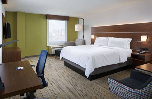 Monroe Ward Hotel | Holiday Inn Express Richmond Downtown by IHG