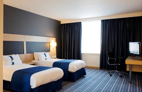 Wath upon Dearne Hotel | Holiday Inn Express Rotherham - North