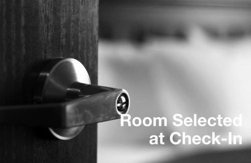 Morehead City Hotel | Holiday Inn Express & Suites - Morehead City by IHG