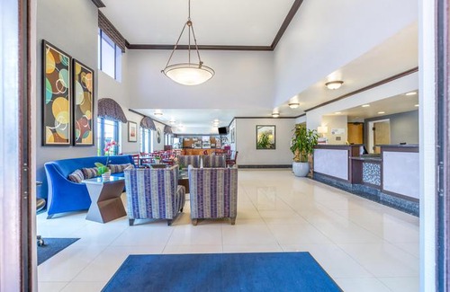 Midway-Pacific Highway Hotel | Holiday Inn Express San Diego - Sea World Area