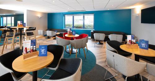 Acton Trussell Hotel | Holiday Inn Express Stafford by IHG
